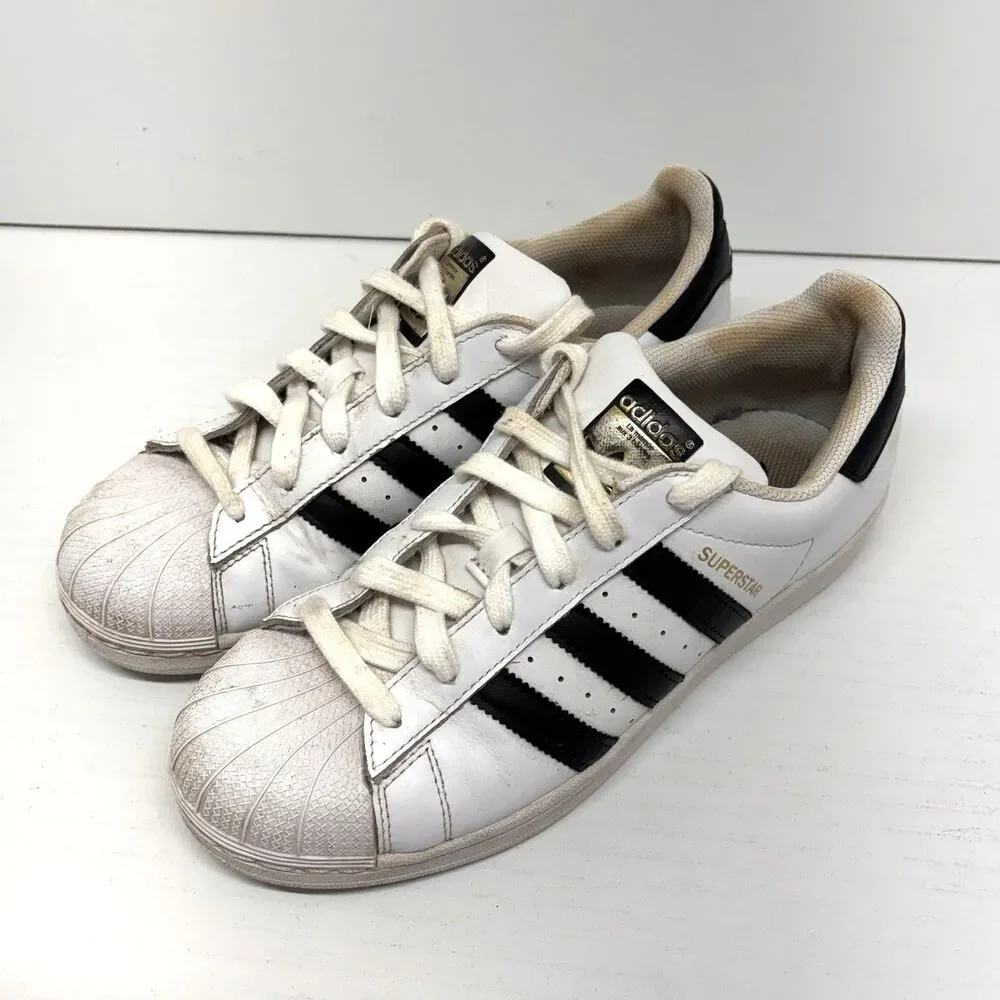 Adidas Superstar LowTop White Black Athletic Shoes Sneakers C77153 Womens Size 8